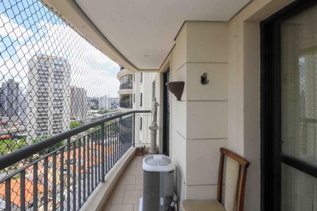 Apartamento à venda com 104m², 3 quartos e 2 vagas Apartamento à venda com 104m², 3 quartos e 2 vagasVaranda