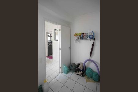 Apartamento à venda com 104m², 3 quartos e 2 vagas Apartamento à venda com 104m², 3 quartos e 2 vagasQuarto de Serviço