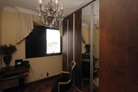 Apartamento à venda com 104m², 3 quartos e 2 vagas Apartamento à venda com 104m², 3 quartos e 2 vagasQuarto 02