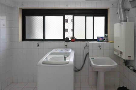 Apartamento à venda com 104m², 3 quartos e 2 vagas Apartamento à venda com 104m², 3 quartos e 2 vagasÁrea de Serviço