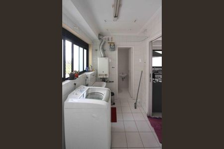 Apartamento à venda com 104m², 3 quartos e 2 vagas Apartamento à venda com 104m², 3 quartos e 2 vagasÁrea de Serviço