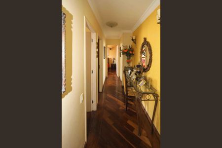 Apartamento à venda com 104m², 3 quartos e 2 vagas Apartamento à venda com 104m², 3 quartos e 2 vagasCorredor