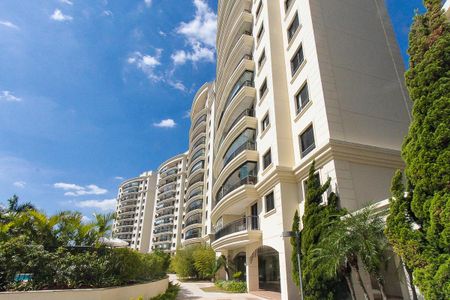 Apartamento à venda com 104m², 3 quartos e 2 vagas Apartamento à venda com 104m², 3 quartos e 2 vagasFachada