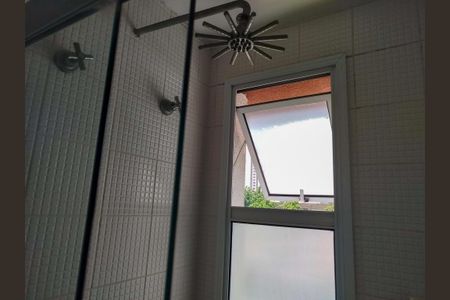 Apartamento à venda com 149m², 3 quartos e 3 vagasPavimento 2 - Banheiro 3 - serve as suítes 2 e 3