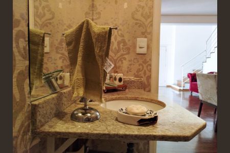 Apartamento à venda com 149m², 3 quartos e 3 vagasPavimento 1 - Banheiro 1 - Lavabo