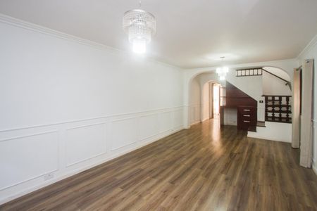 Casa para alugar com 2 quartos, 125m² em Vila Sao Francisco (zona Sul), São Paulo