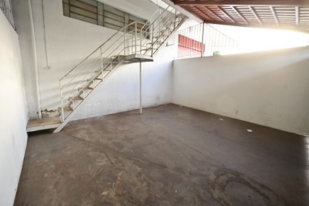 Apartamento para alugar com 4 quartos, 100m² em Parque Anhangura, Goiânia
