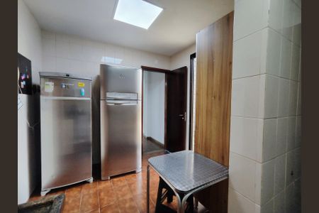 Apartamento para alugar com 206m², 2 quartos e 2 vagasCozinha
