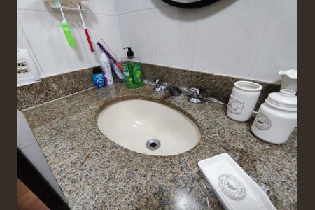 Apartamento para alugar com 206m², 2 quartos e 2 vagasBanheiro