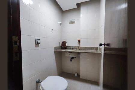 Apartamento para alugar com 206m², 2 quartos e 2 vagasLavabo