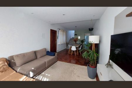 Casa à venda com 3 quartos, 133m² em Parque Novo Mundo, São Paulo