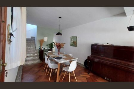 Casa à venda com 3 quartos, 133m² em Parque Novo Mundo, São Paulo