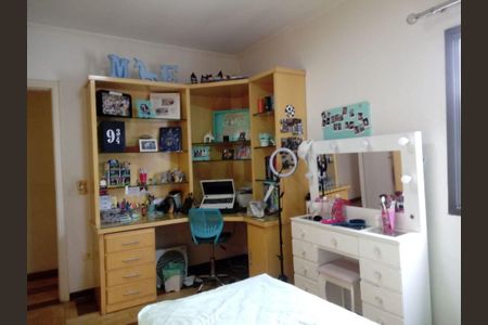 Casa à venda com 3 quartos, 300m² em Parque Novo Mundo, São Paulo