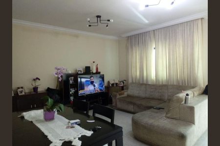 Casa à venda com 3 quartos, 300m² em Parque Novo Mundo, São Paulo