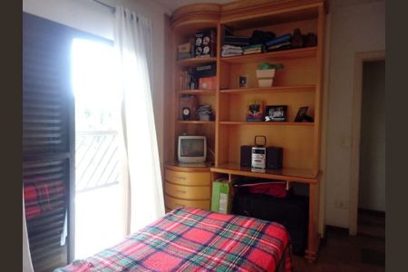 Casa à venda com 3 quartos, 300m² em Parque Novo Mundo, São Paulo