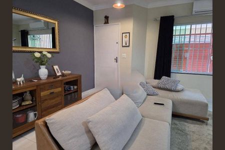 Casa à venda com 3 quartos, 157m² em Vila Carrão, São Paulo