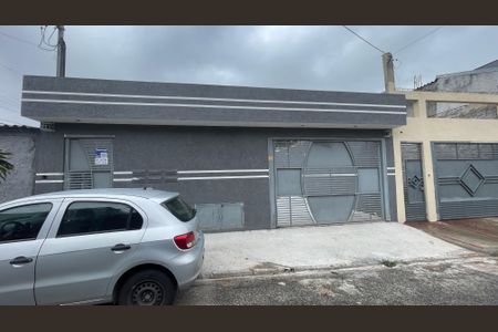 Casa de condomínio para alugar com 60m², 2 quartos e 1 vaga Casa de condomínio para alugar com 60m², 2 quartos e 1 vagaFachada