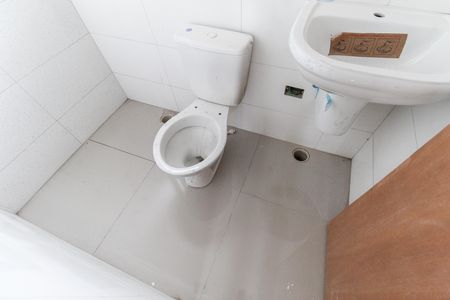Casa de condomínio para alugar com 60m², 2 quartos e 1 vaga Casa de condomínio para alugar com 60m², 2 quartos e 1 vagaBanheiro 1