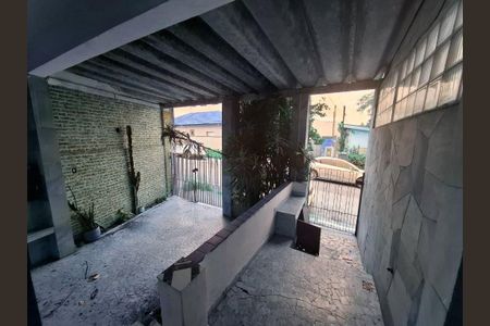 Casa à venda com 2 quartos, 92m² em Vila Fachini, São Paulo