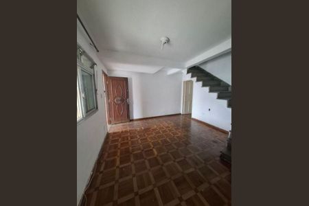 Casa à venda com 2 quartos, 92m² em Vila Fachini, São Paulo