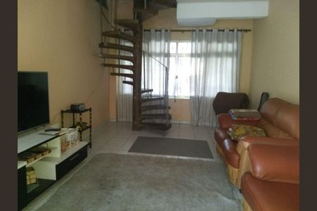 Casa à venda com 6 quartos, 275m² em Parque Novo Mundo, São Paulo