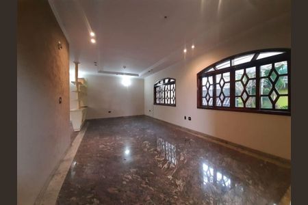 Casa à venda com 4 quartos, 403m² em Parque Novo Mundo, São Paulo