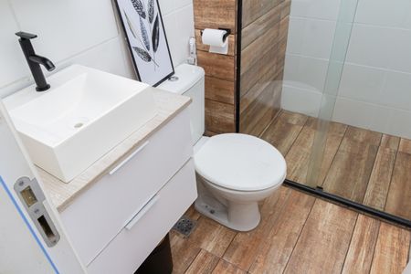 Apartamento para alugar com 44m², 2 quartos e 1 vaga Apartamento para alugar com 44m², 2 quartos e 1 vagaBanheiro