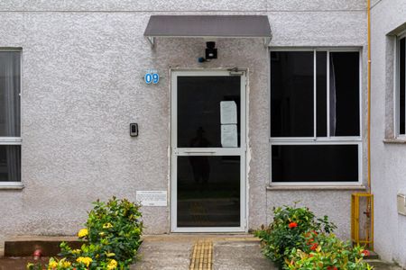 Apartamento para alugar com 44m², 2 quartos e 1 vaga Apartamento para alugar com 44m², 2 quartos e 1 vagaFachada