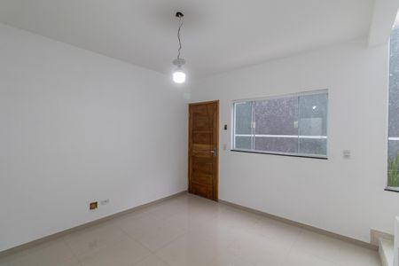 Sala e Cozinha de casa de condomínio para alugar com 2 quartos, 60m² em Jardim Lucinda, São Paulo