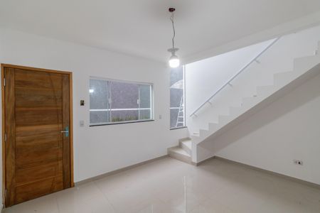 Sala e Cozinha de casa de condomínio para alugar com 2 quartos, 60m² em Jardim Lucinda, São Paulo