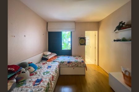 Apartamento para alugar com 227m², 4 quartos e 3 vagasSuíte 2