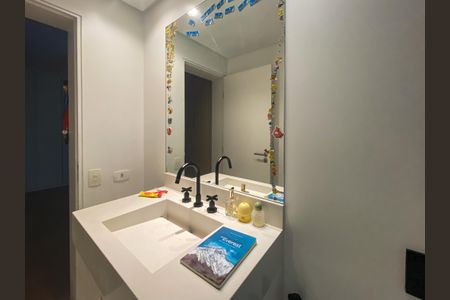 Apartamento para alugar com 227m², 4 quartos e 3 vagasBanheiro da Suíte 2