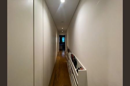 Apartamento para alugar com 227m², 4 quartos e 3 vagasCorredor