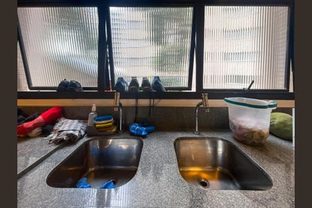 Apartamento para alugar com 227m², 4 quartos e 3 vagasÁrea de Serviço