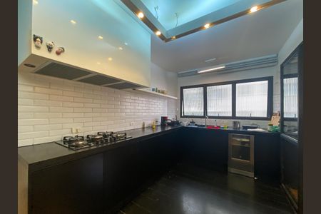 Apartamento para alugar com 227m², 4 quartos e 3 vagasCozinha