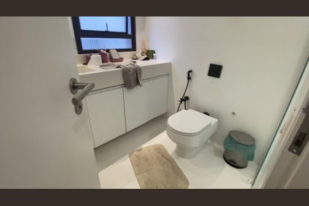 Apartamento para alugar com 227m², 4 quartos e 3 vagasBanheiro da Suíte 1