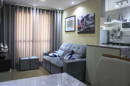 Sala  de apartamento à venda com 2 quartos, 53m² em Jardim Flor da Montanha, Guarulhos