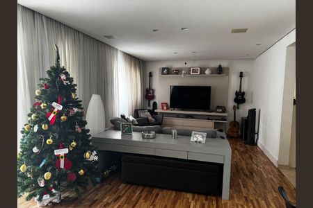 Apartamento para alugar com 3 quartos, 186m² em Chácara Santo Antônio, São Paulo