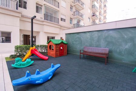 Apartamento para alugar com 37m², 1 quarto e 1 vaga Apartamento para alugar com 37m², 1 quarto e 1 vagaÁrea comum - Playground