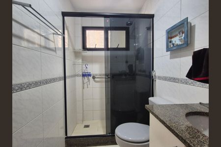 Apartamento à venda com 228m², 3 quartos e 2 vagasBanheiro 