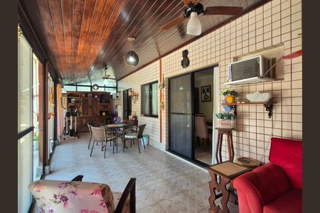 Apartamento à venda com 228m², 3 quartos e 2 vagasVaranda 