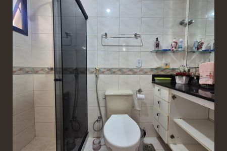 Apartamento à venda com 228m², 3 quartos e 2 vagasBanheiro suite 