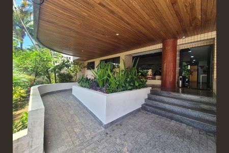 Apartamento à venda com 228m², 3 quartos e 2 vagasEntrada 