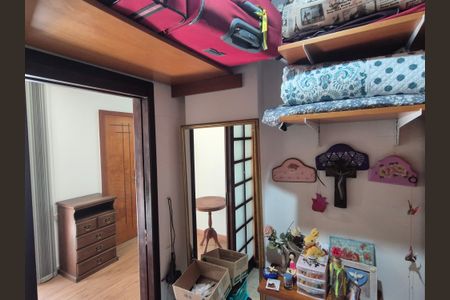 Apartamento à venda com 228m², 3 quartos e 2 vagasCloset 