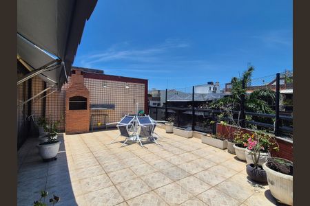 Apartamento à venda com 228m², 3 quartos e 2 vagasÁrea externa 