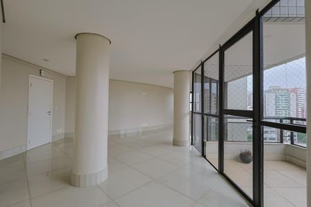 Sala de apartamento à venda com 4 quartos, 150m² em Serra, Belo Horizonte
