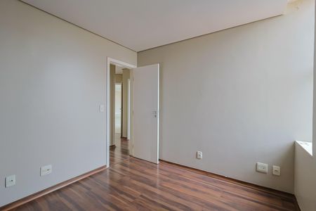 Apartamento à venda com 150m², 4 quartos e 2 vagasQuarto 3