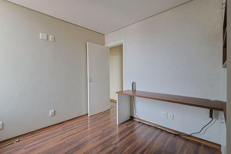 Apartamento à venda com 150m², 4 quartos e 2 vagasQuarto 2