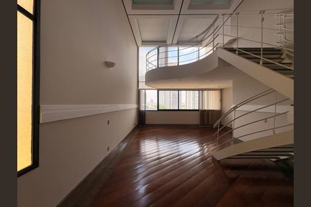 Apartamento à venda com 290m², 3 quartos e 4 vagasSala