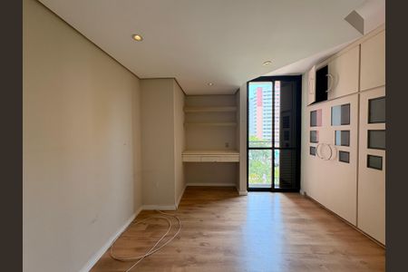 Apartamento à venda com 290m², 3 quartos e 4 vagasSuite 3